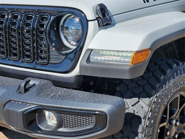 new 2024 Jeep Gladiator car, priced at $42,900