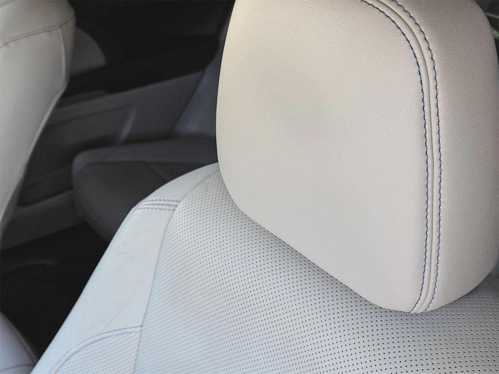 used 2018 Toyota Highlander car, priced at $21,699