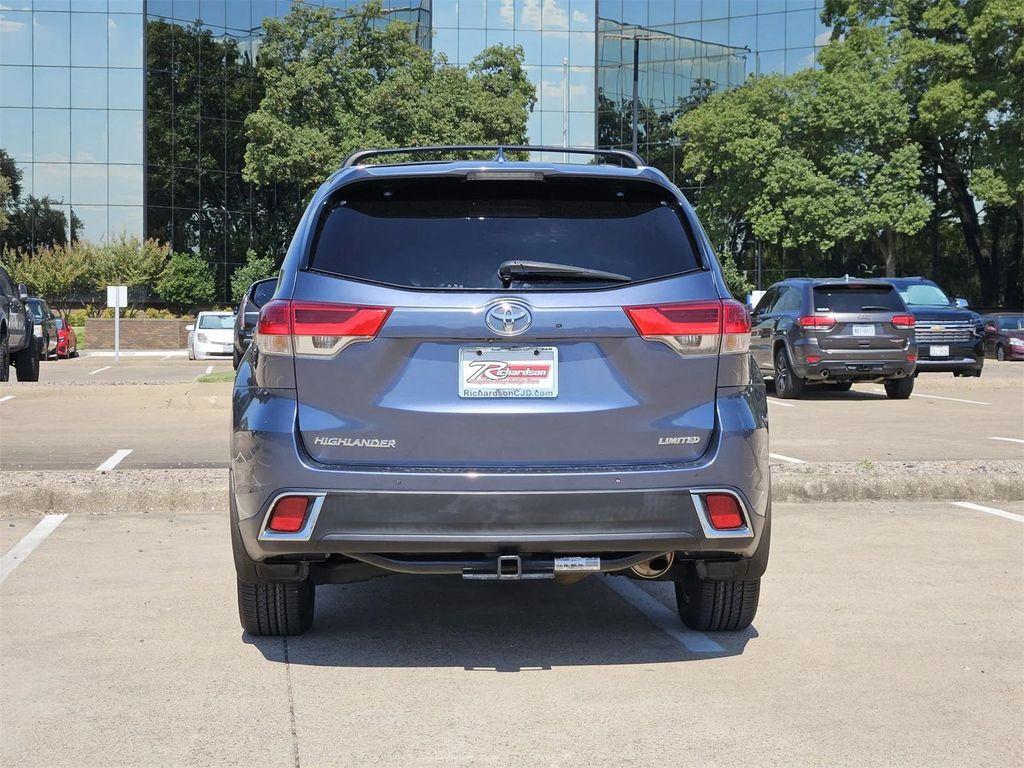 used 2018 Toyota Highlander car, priced at $21,699