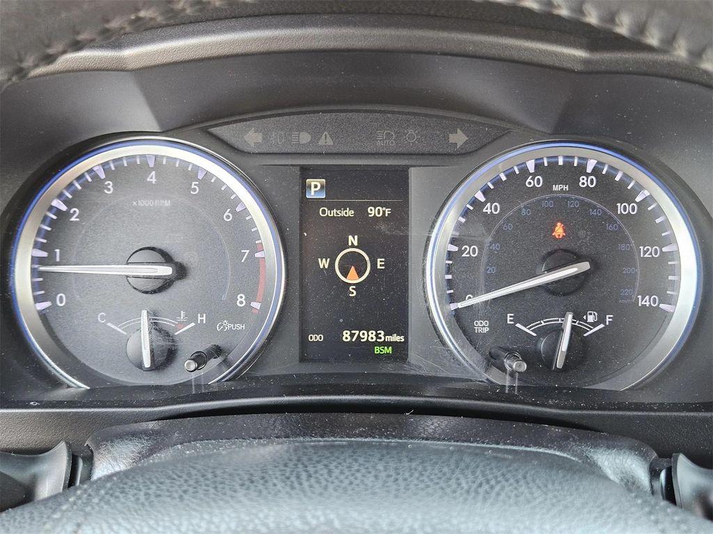 used 2018 Toyota Highlander car, priced at $21,699