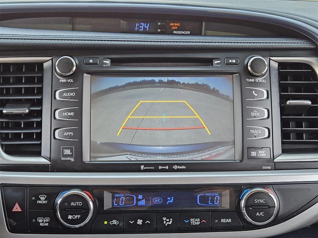 used 2018 Toyota Highlander car, priced at $21,699