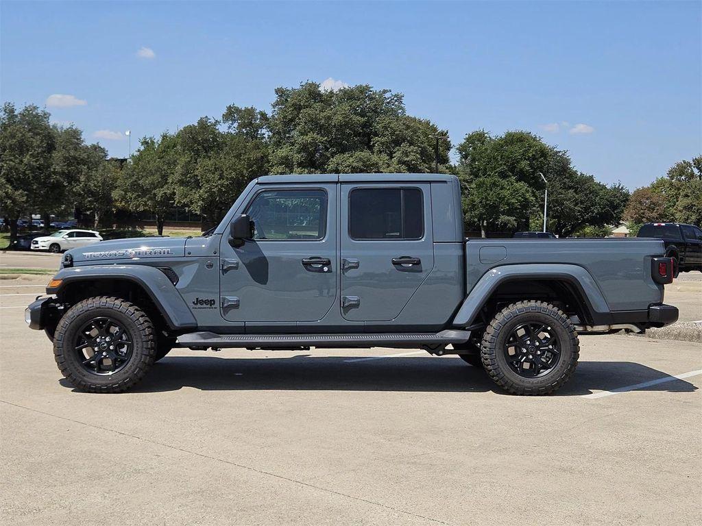 new 2025 Jeep Gladiator car, priced at $44,455