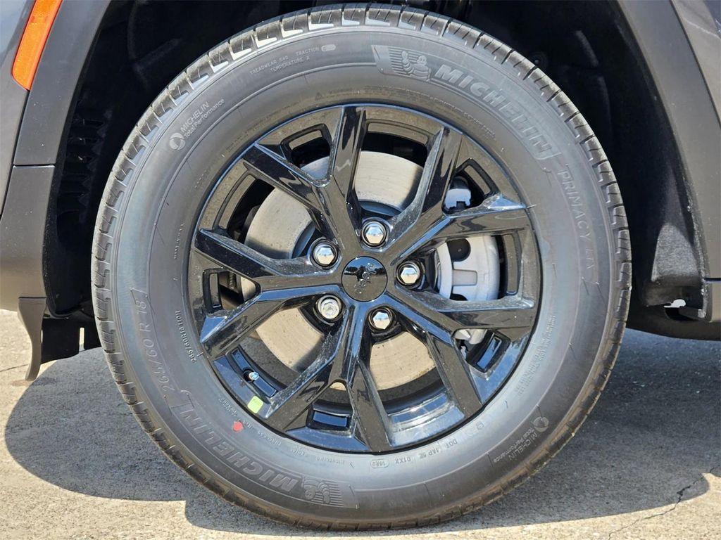 new 2025 Jeep Grand Cherokee L car, priced at $42,225