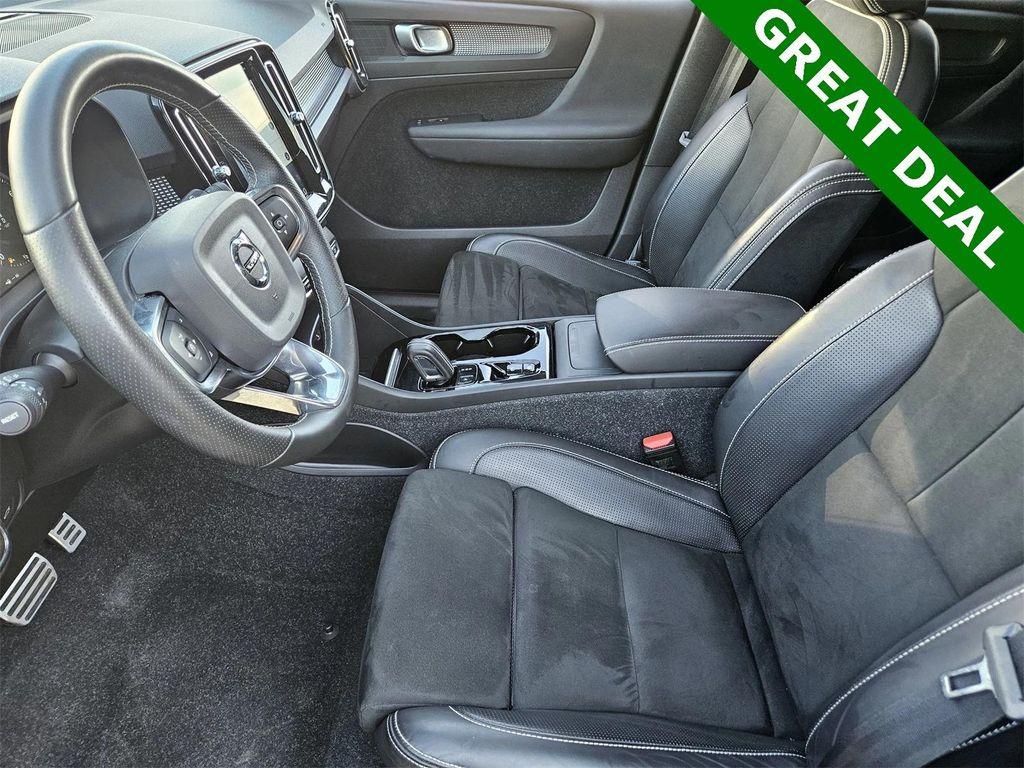 used 2021 Volvo XC40 car, priced at $26,899