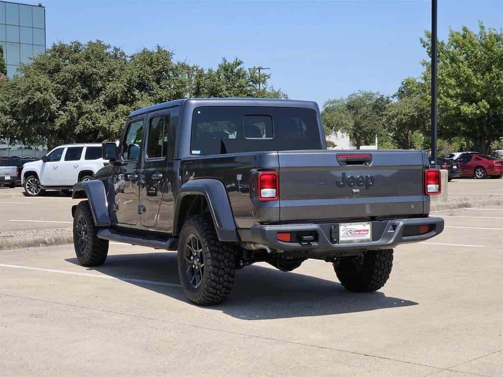 new 2025 Jeep Gladiator car, priced at $40,568