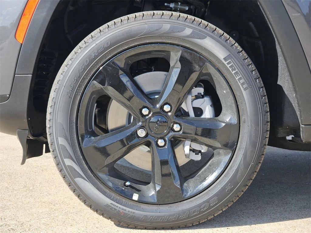 new 2025 Jeep Grand Cherokee L car, priced at $46,335
