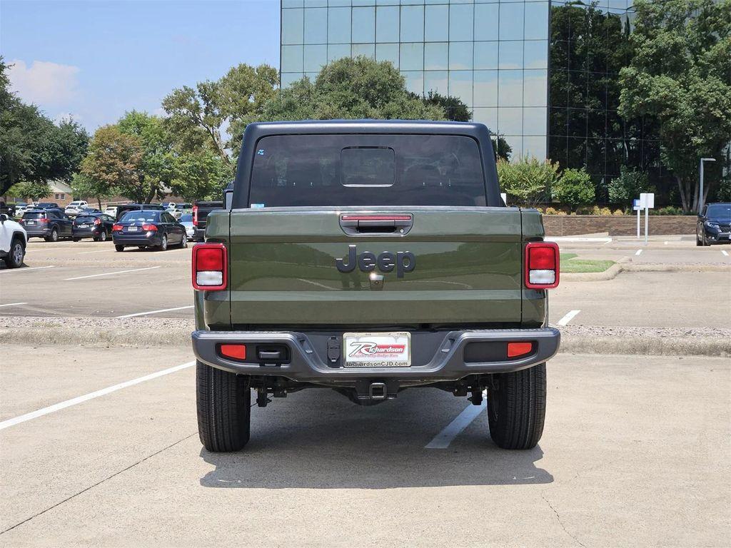 used 2022 Jeep Gladiator car, priced at $26,496