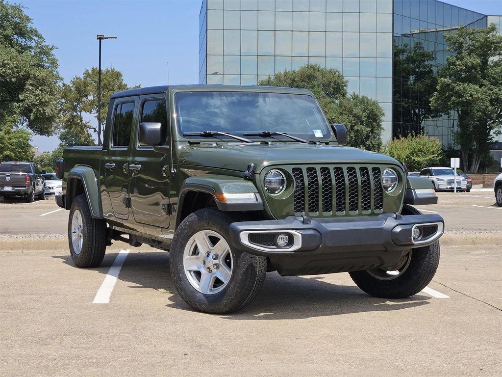 used 2022 Jeep Gladiator car, priced at $29,135