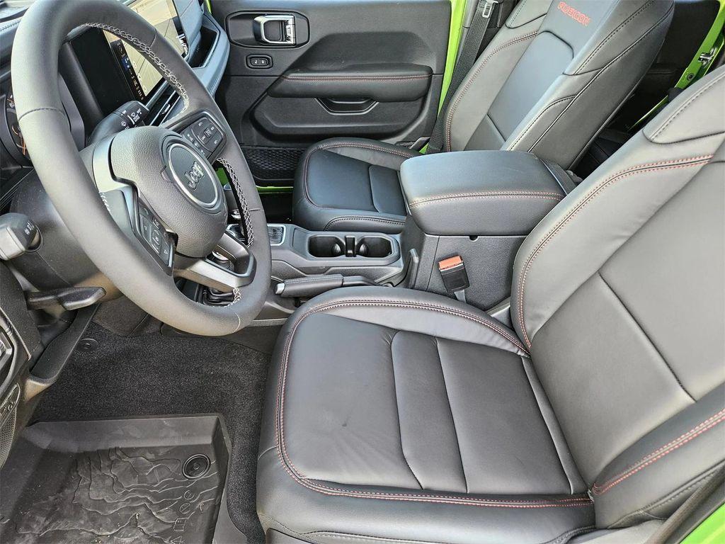 new 2025 Jeep Gladiator car, priced at $51,338