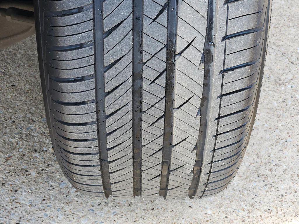 used 2024 Jeep Grand Cherokee L car, priced at $25,799