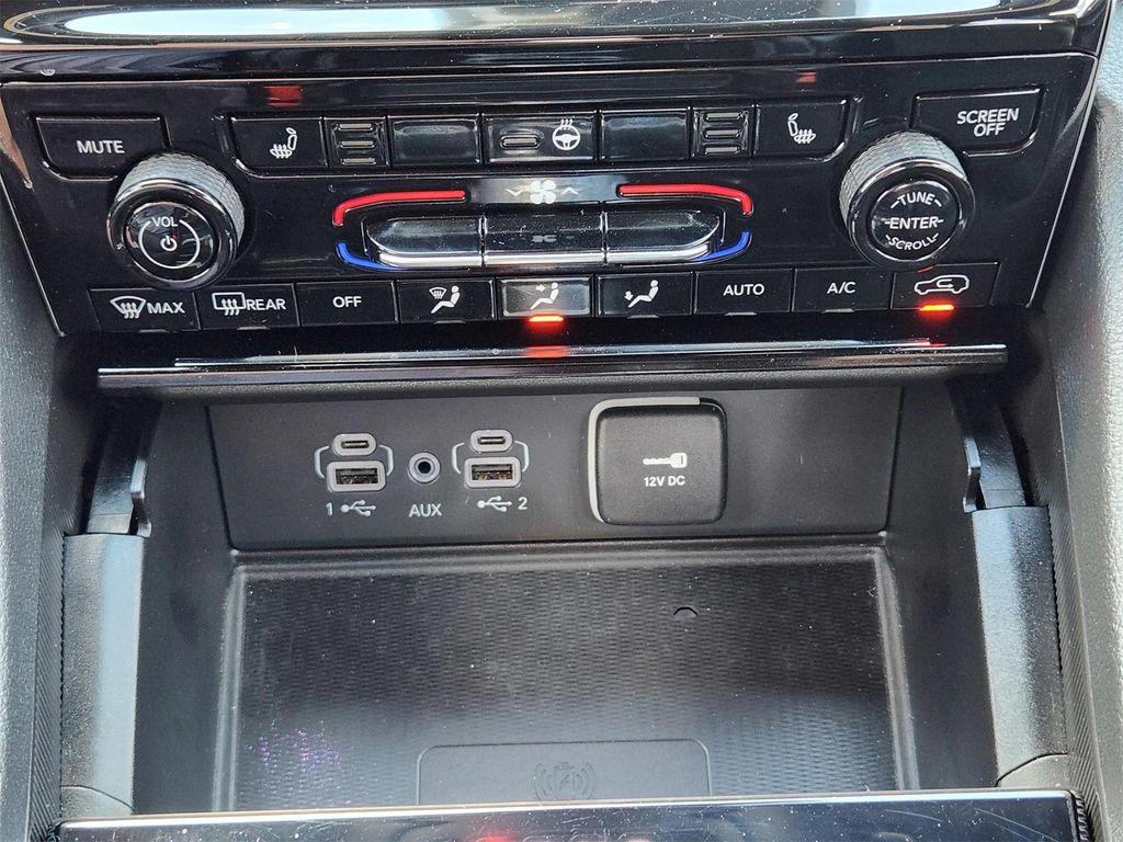 used 2024 Jeep Grand Cherokee L car, priced at $25,799