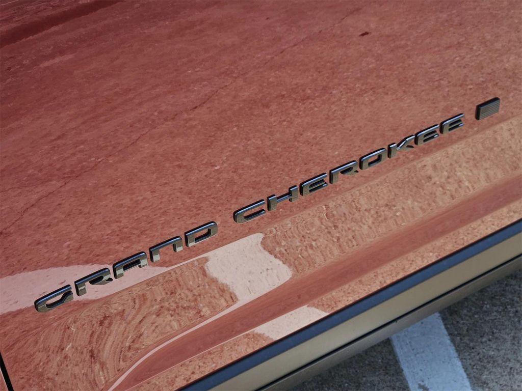 new 2025 Jeep Grand Cherokee L car, priced at $40,230