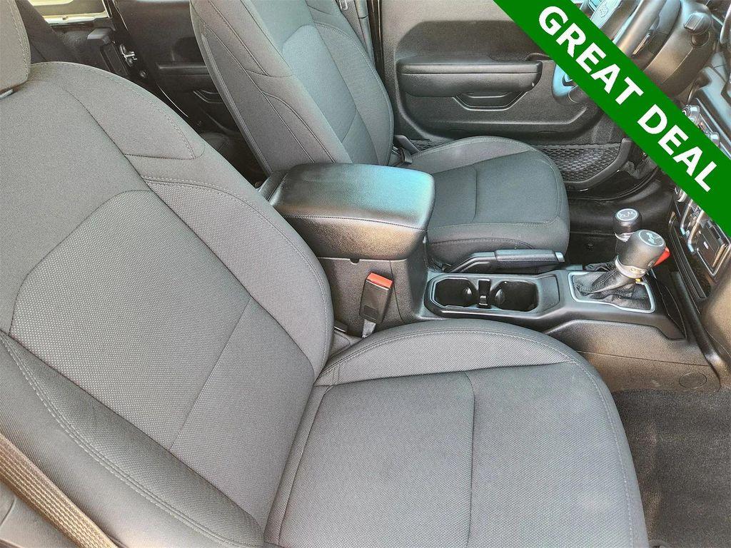 used 2021 Jeep Wrangler Unlimited car, priced at $26,998