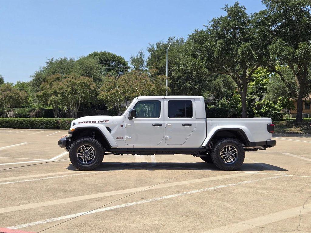 new 2025 Jeep Gladiator car, priced at $44,620