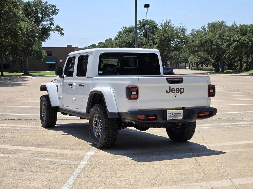 new 2025 Jeep Gladiator car, priced at $44,620