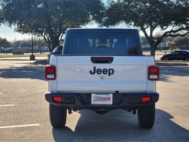 new 2024 Jeep Gladiator car, priced at $41,205