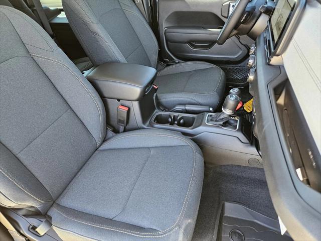 new 2025 Jeep Wrangler car, priced at $45,578