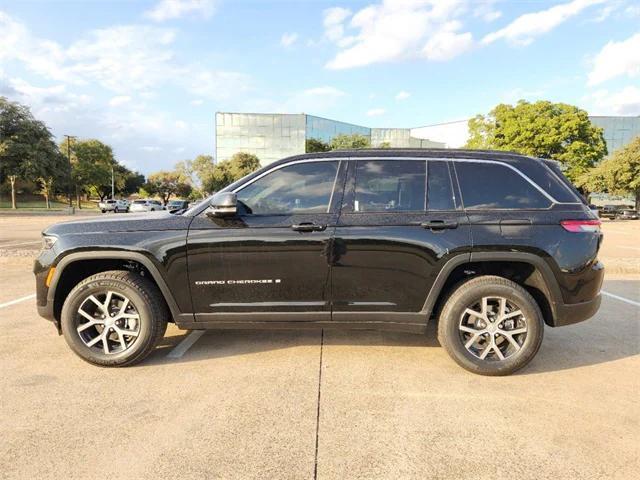 new 2025 Jeep Grand Cherokee car, priced at $43,522