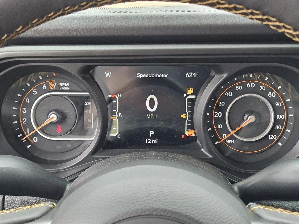 new 2025 Jeep Gladiator car, priced at $40,500
