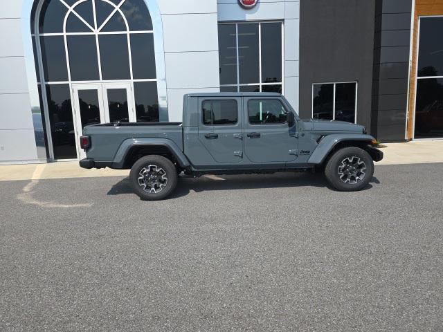 new 2025 Jeep Gladiator car, priced at $51,510