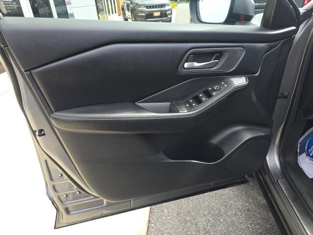 used 2025 Nissan Rogue car, priced at $27,999