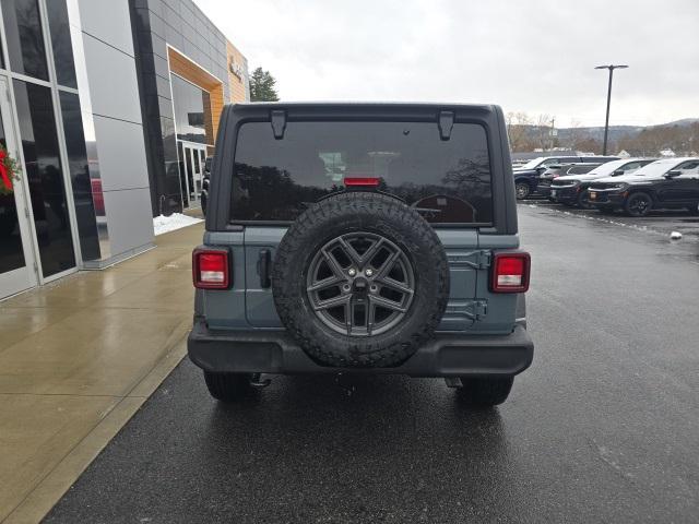 new 2025 Jeep Wrangler car, priced at $42,575