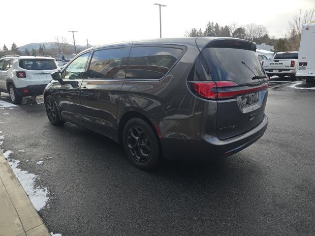 used 2022 Chrysler Pacifica Hybrid car, priced at $30,999