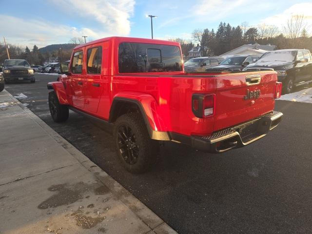 new 2025 Jeep Gladiator car, priced at $41,885