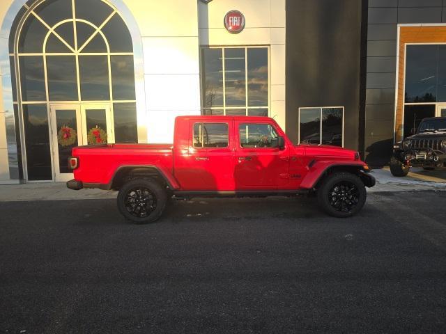 new 2025 Jeep Gladiator car, priced at $41,885