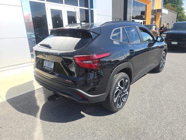 used 2025 Chevrolet Trax car, priced at $25,499