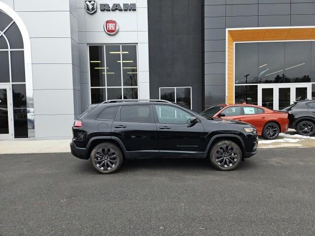 used 2021 Jeep Cherokee car, priced at $25,469