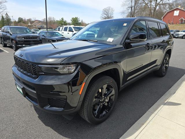 new 2024 Jeep Grand Cherokee L car, priced at $48,332