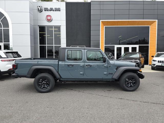 new 2024 Jeep Gladiator car, priced at $39,694