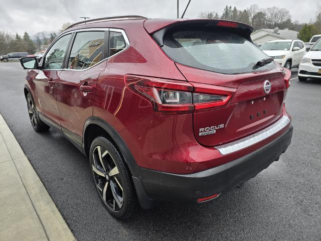 used 2020 Nissan Rogue Sport car, priced at $23,999
