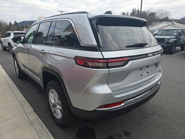 new 2024 Jeep Grand Cherokee car, priced at $37,499