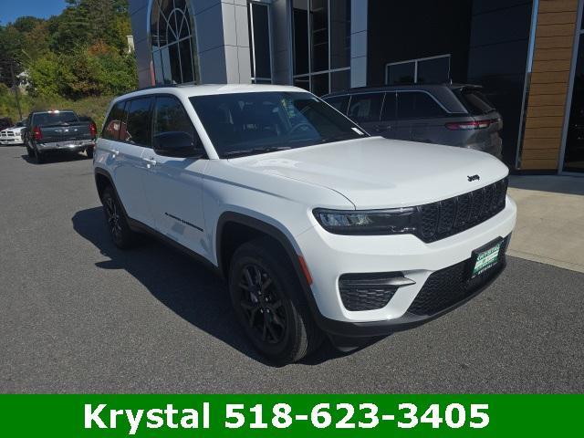 new 2025 Jeep Grand Cherokee car, priced at $40,702