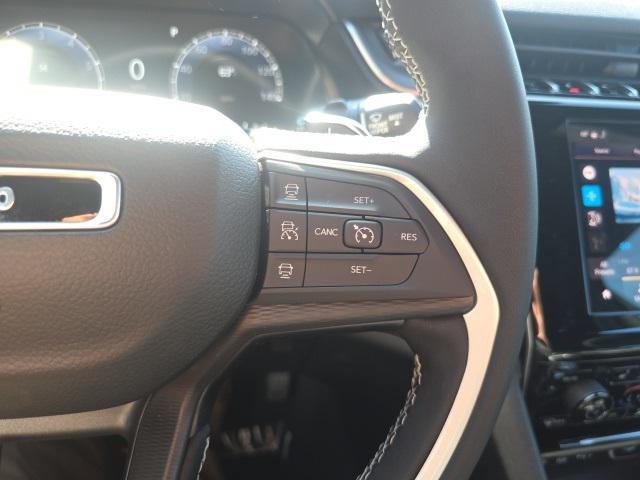 new 2025 Jeep Grand Cherokee car, priced at $40,702