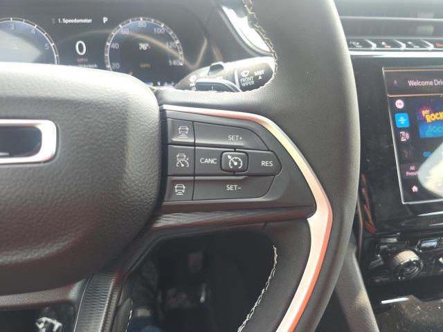 new 2025 Jeep Grand Cherokee car, priced at $43,912