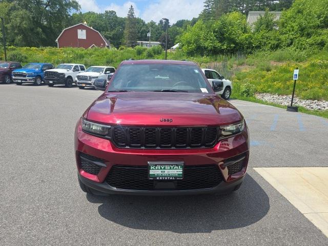 new 2025 Jeep Grand Cherokee car, priced at $43,912