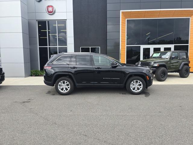 used 2023 Jeep Grand Cherokee car, priced at $38,599