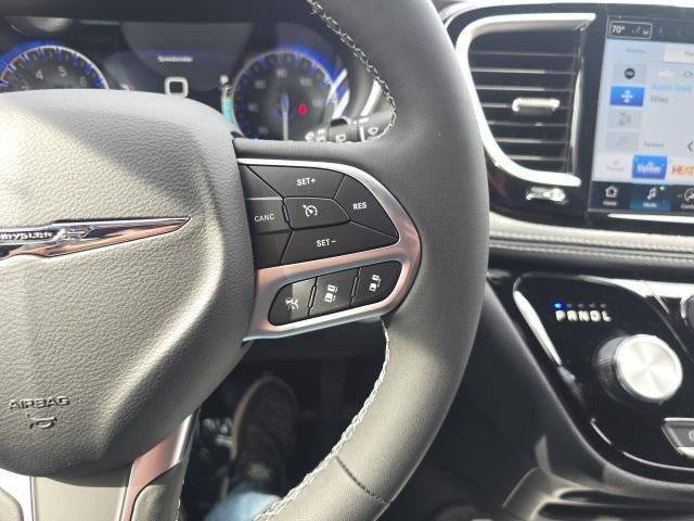 new 2026 Chrysler Pacifica car, priced at $48,021