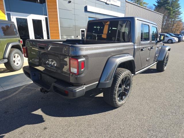 new 2025 Jeep Gladiator car, priced at $43,180