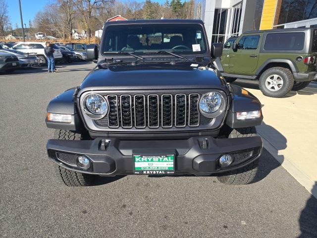 new 2025 Jeep Gladiator car, priced at $43,180