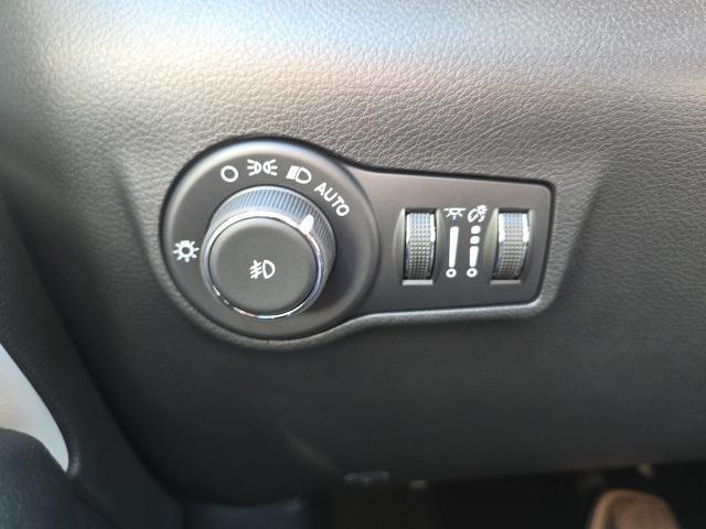 new 2026 Jeep Compass car, priced at $35,228