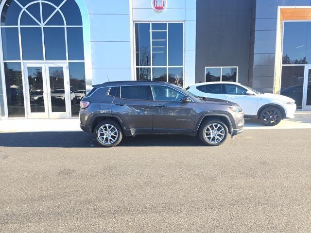 used 2022 Jeep Compass car, priced at $24,999