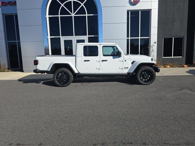 new 2025 Jeep Gladiator car, priced at $42,585