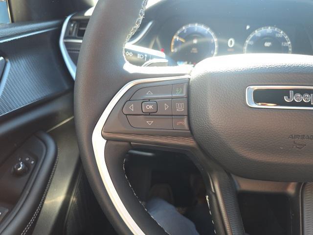 new 2025 Jeep Grand Cherokee car, priced at $42,608