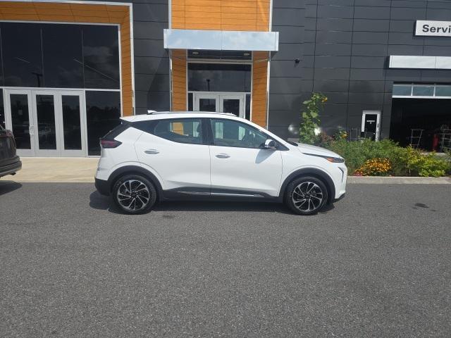 used 2022 Chevrolet Bolt EUV car, priced at $18,999