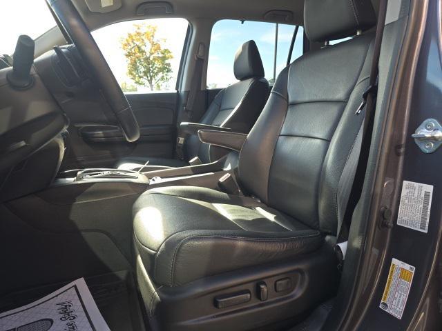 used 2022 Honda Pilot car, priced at $29,559