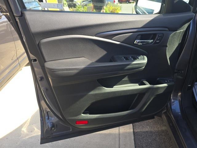 used 2022 Honda Pilot car, priced at $29,559